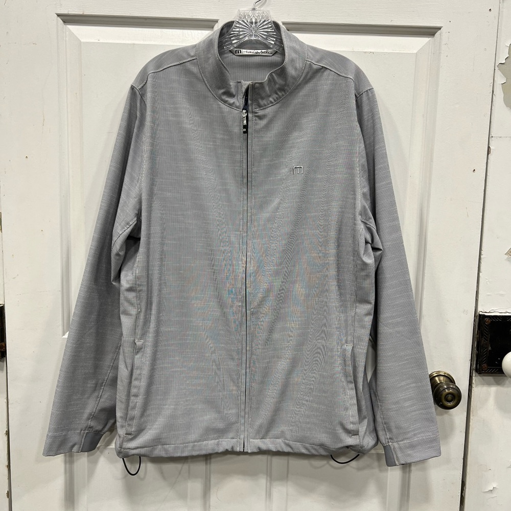 TravisMathew lightweight gray golf jacket Size Large